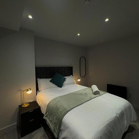 Modern 2-Bedroom Apartment In Heart Of Liverpool Bagian luar foto